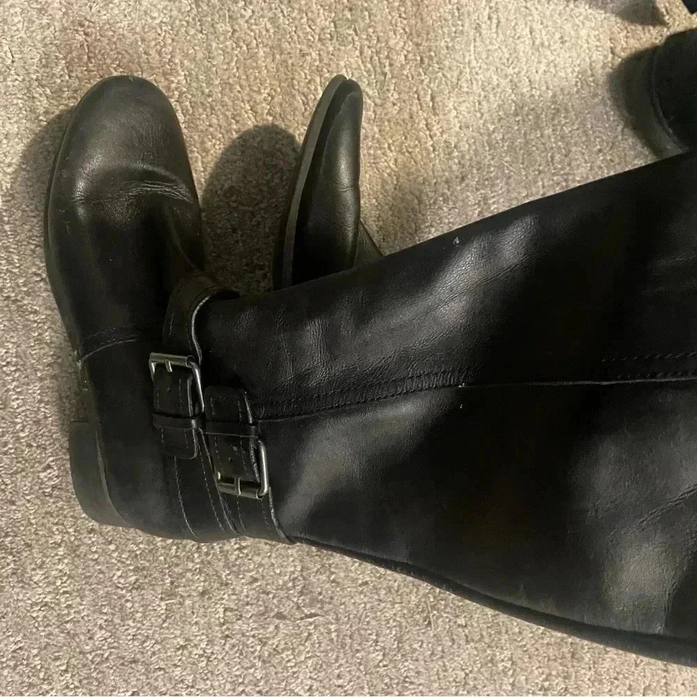 Black Leather Boots with Buckles